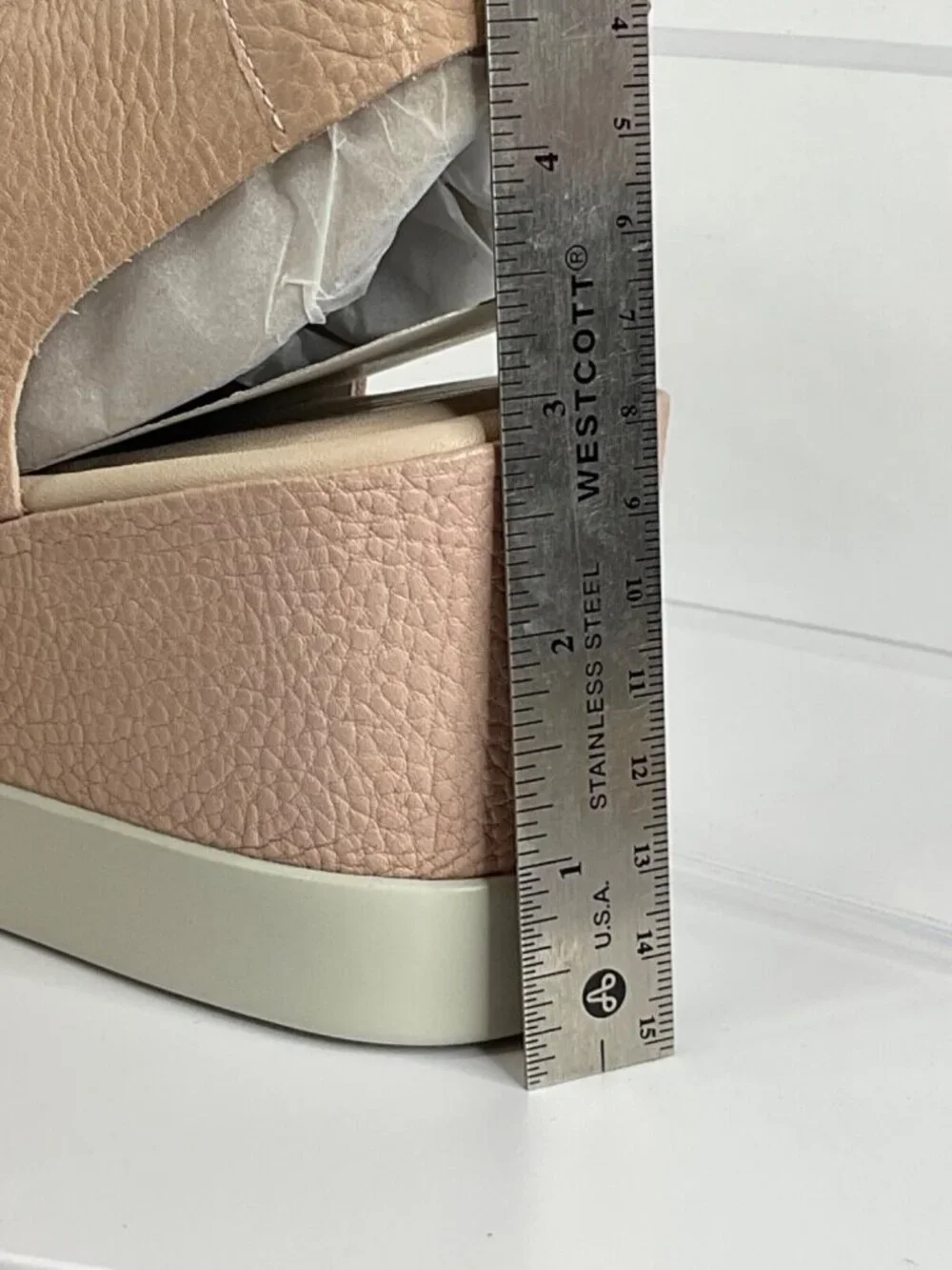 Ecco shape wedge